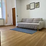 San Vincenzo Modern شقة