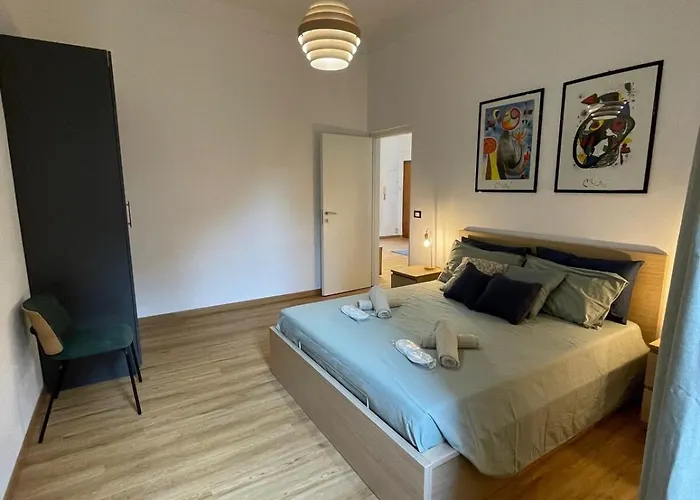 San Vincenzo Modern 아파트 *