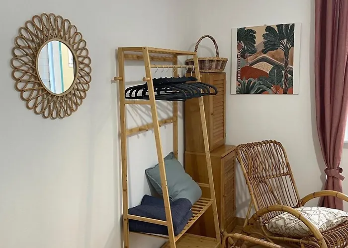 San Vincenzo Modern 아파트 *